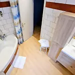 Royal Hotel-restaurant Bonhomme