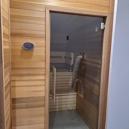 Hotel-restaurant Bonhomme ホテル スニエ・ルムシャン