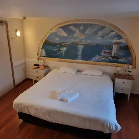 Royal Hotel-restaurant Bonhomme Hotel