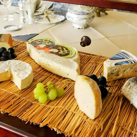 ホテル Hotel-restaurant Bonhomme