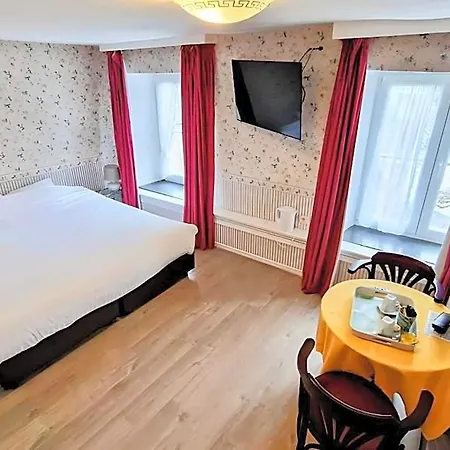 호텔 Hotel-restaurant Bonhomme